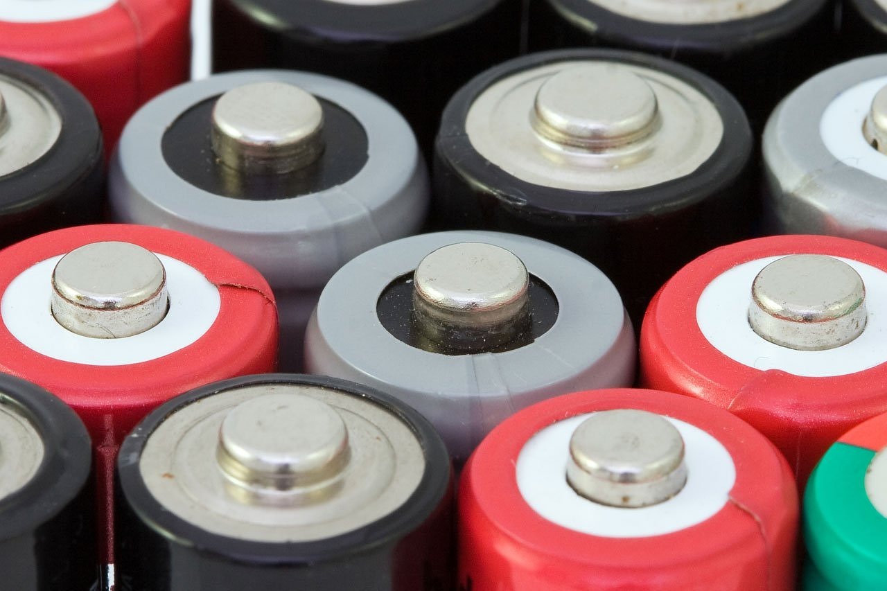 découvrez les avantages des batteries rechargeables : écologiques, économiques et performantes. idéales pour un usage quotidien, elles offrent une alternative durable aux piles jetables. optez pour des solutions respectueuses de l'environnement tout en garantissant une énergie fiable pour tous vos appareils.
